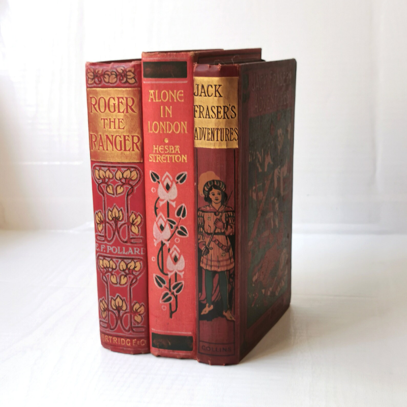 32. Timeless Treasures for Your 7th Anniversary: Antique Book Collection