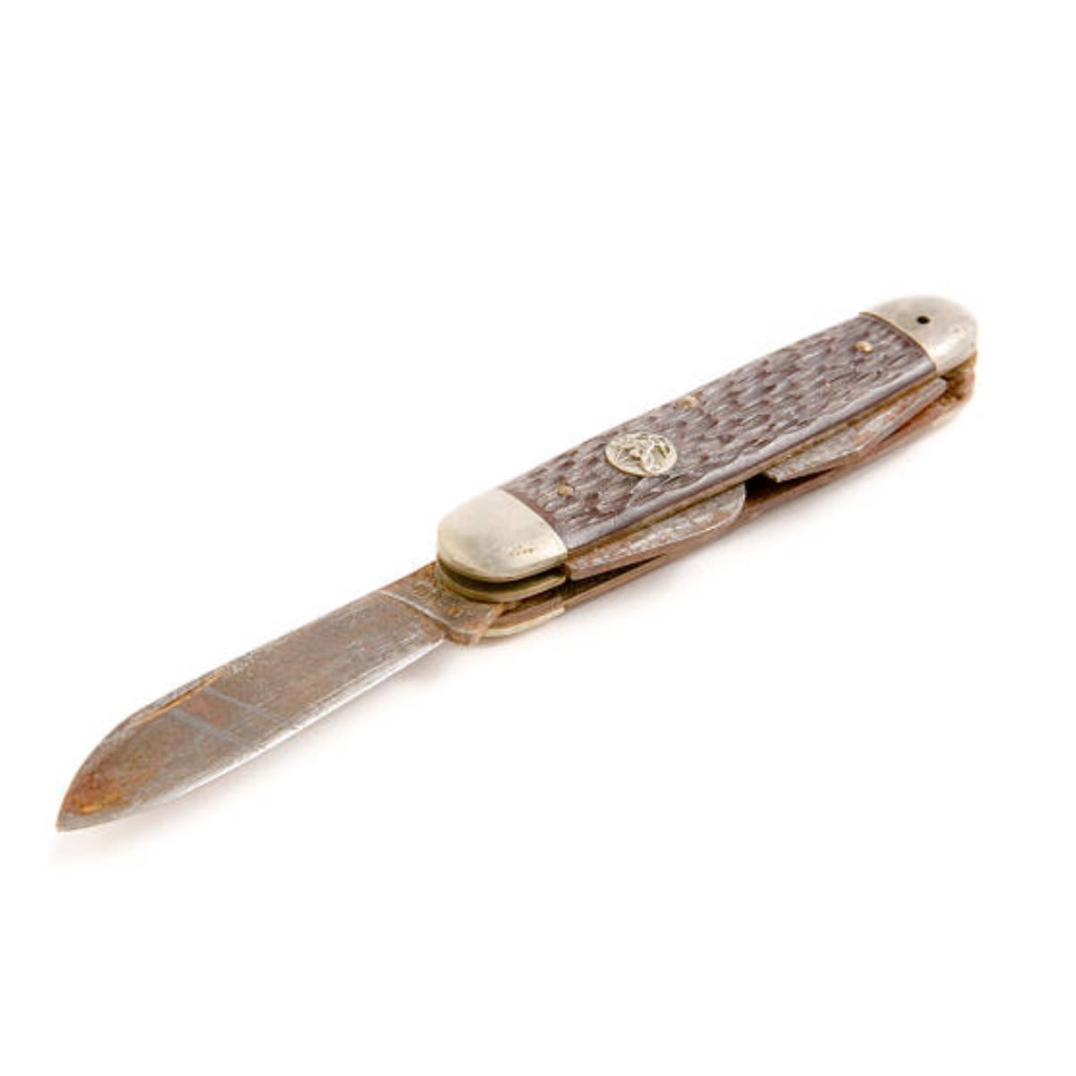 32. Exquisite Antique Pocket Knife: A Timeless 2nd Anniversary Gift for Him