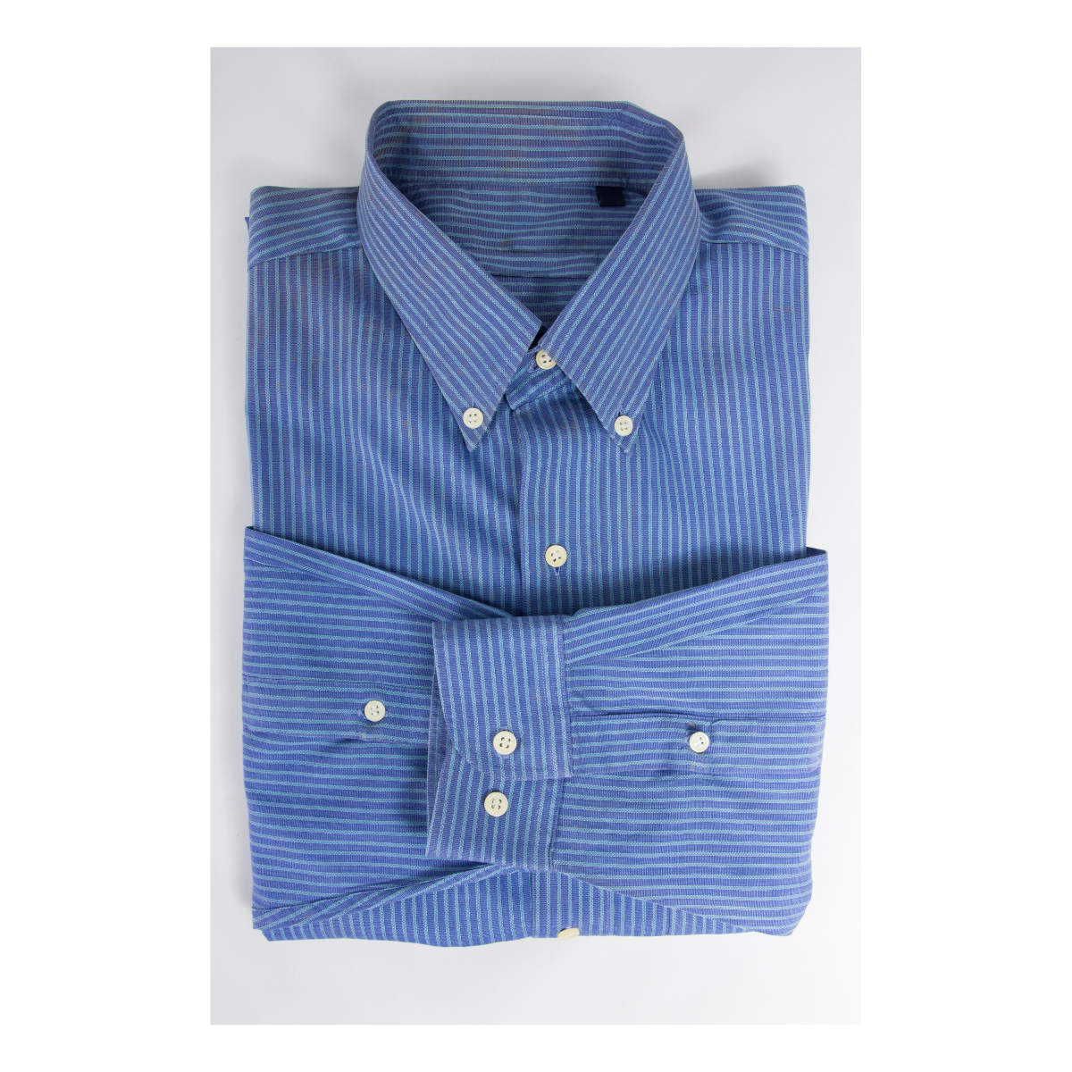 3. Timeless Elegance: The Perfect Cotton Dress Shirt for Your 2nd Anniversary