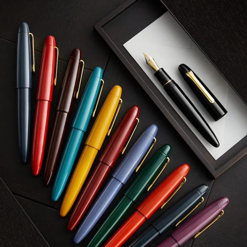 30. Timeless Elegance: Handcrafted Fountain Pen - The Perfect 17th Anniversary Gift for Him