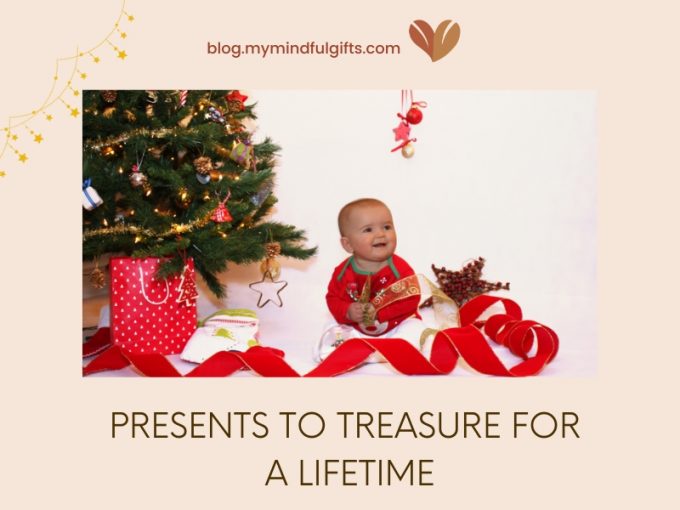 Top 30 Newborn Christmas Gifts Guide: Presents to Treasure for a Lifetime